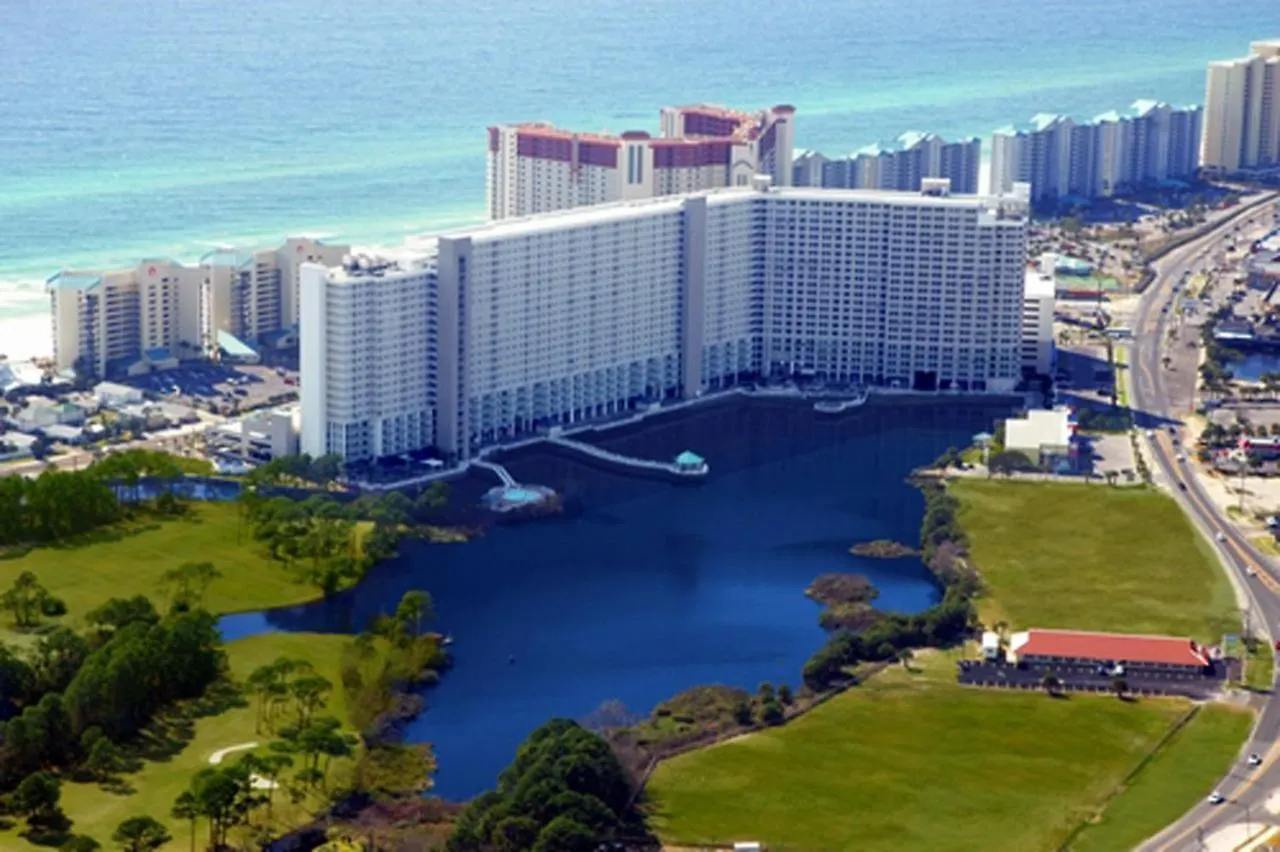 Laketown Wharf Resort: Family-Friendly Beachfront Condos with Lake Views Panama City Beach Aparthotel