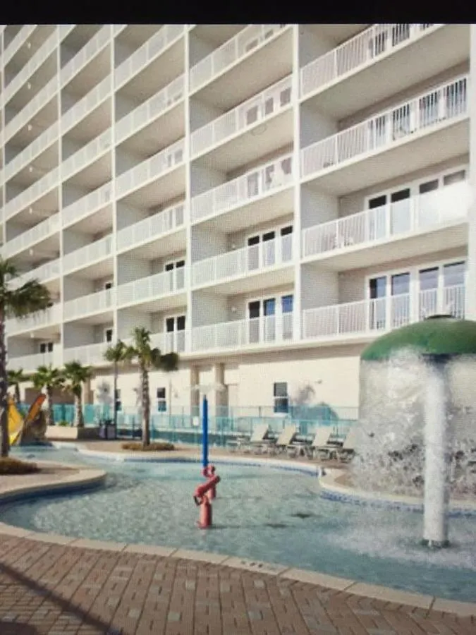 Laketown Wharf Resort: Family-Friendly Beachfront Condos with Lake Views Panama City Beach Aparthotel